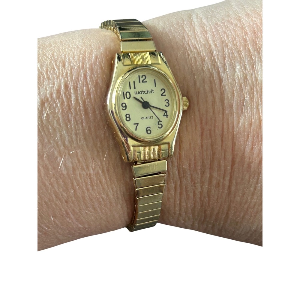 Watch-it Ladies Gold Tone Quartz Watch Oval Face Expansion Band M.Z. Berger